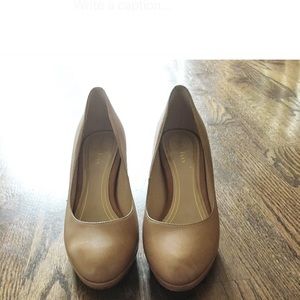 Cole Haan/ Nike Air Nude Heels! Like New!